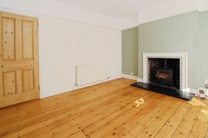Ladysmith Avenue - click for photo gallery